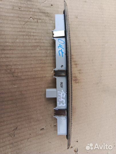 Стоп-сигнал б/у Mitsubishi Outlander 3