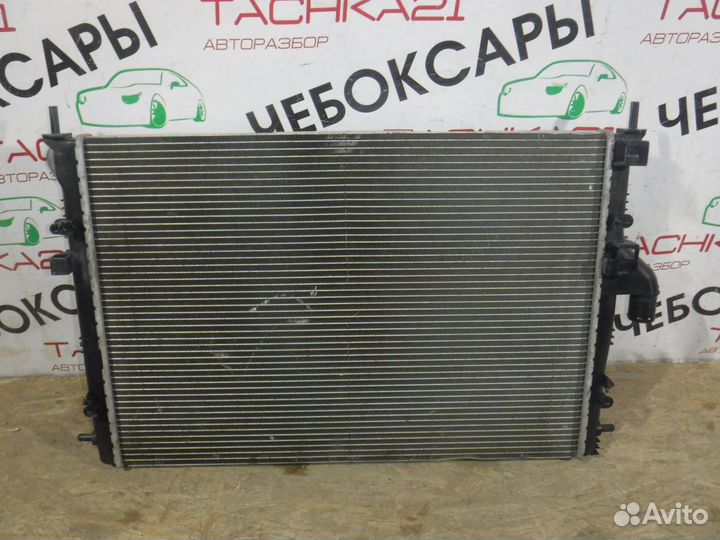 Радиатор охлаждения renault Duster Logan Largus