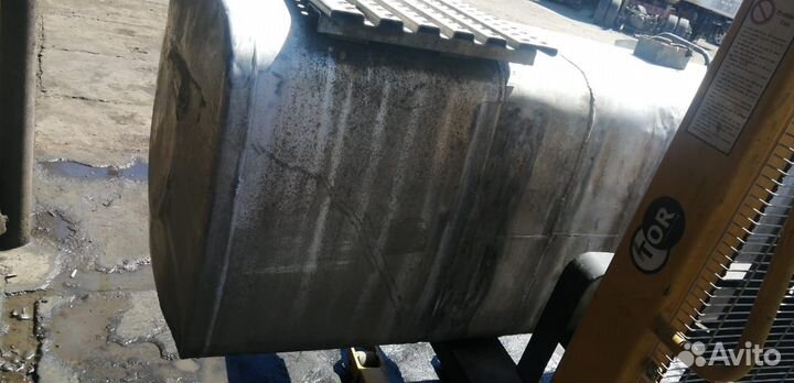 Бак топливный MAN 1030л (утиль)