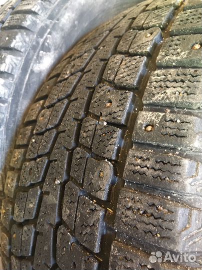 Dunlop SP Winter Ice 07 215/55 R16 97T