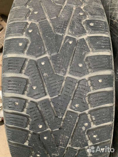 Pirelli Ice Zero 215/65 R17 103T