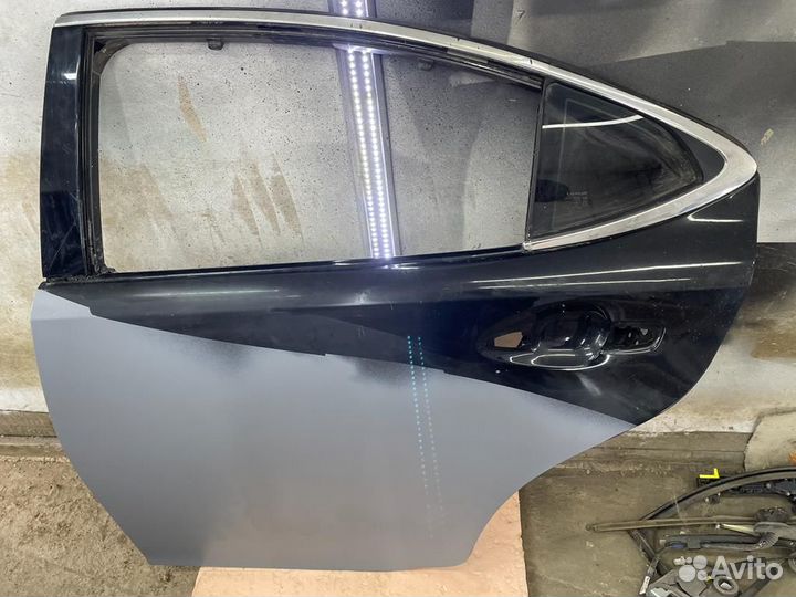 Дверь задняя левая на Lexus ES250