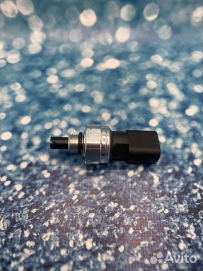 Датчик давления и температуры газа 53404.1130540