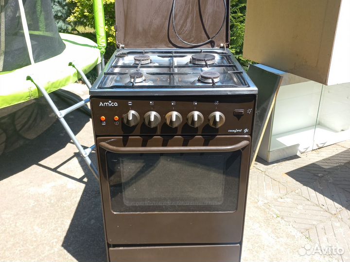 Газовая плита с электрической духовкой