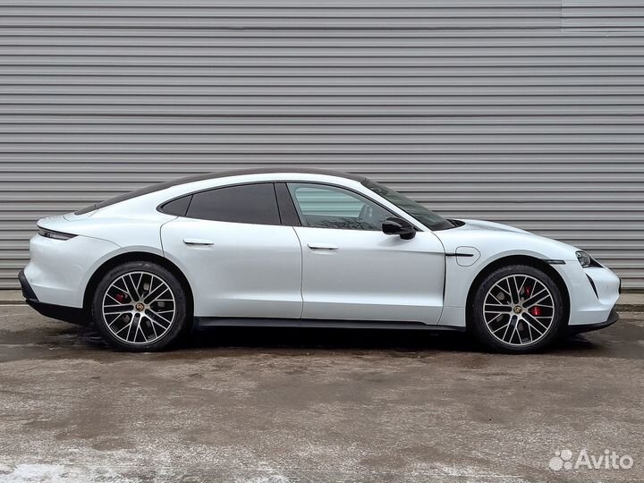 Porsche Taycan 272 л.с. AT, 2021, 21 586 км