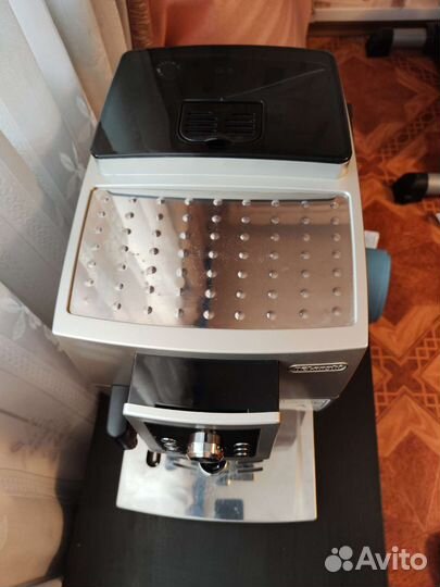 Кофемашина Delonghi ecam 23.460