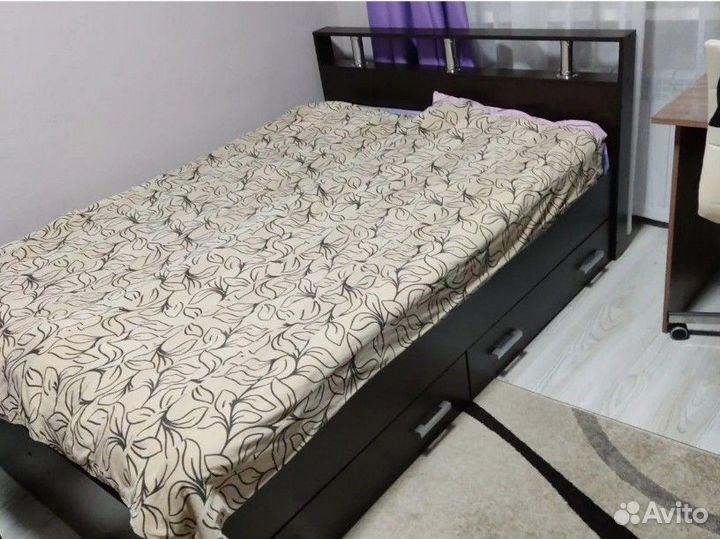 Кровать 140 с ящиками