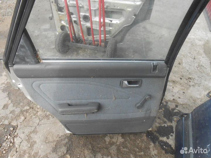 Дверь задняя левая Mazda 626