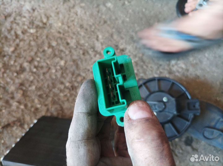 Резистор печки на Поинтер