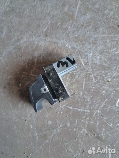 Кнопка стеклоподъёмника Volkswagen Passat B6