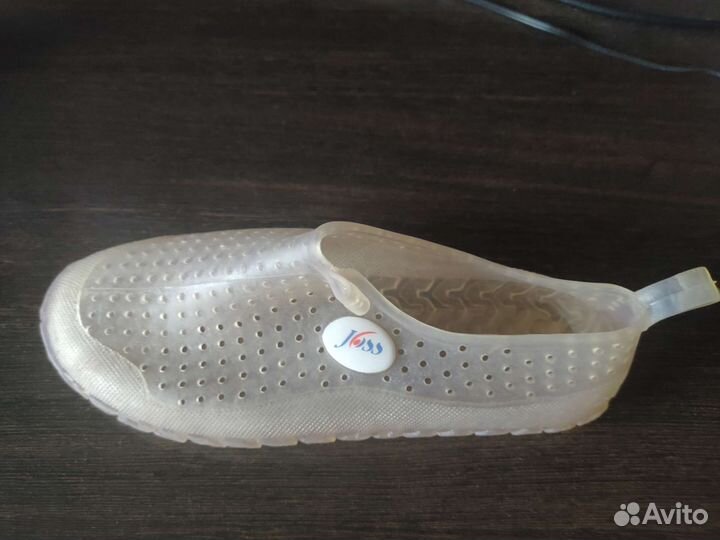 Тапочки для купания коралловые