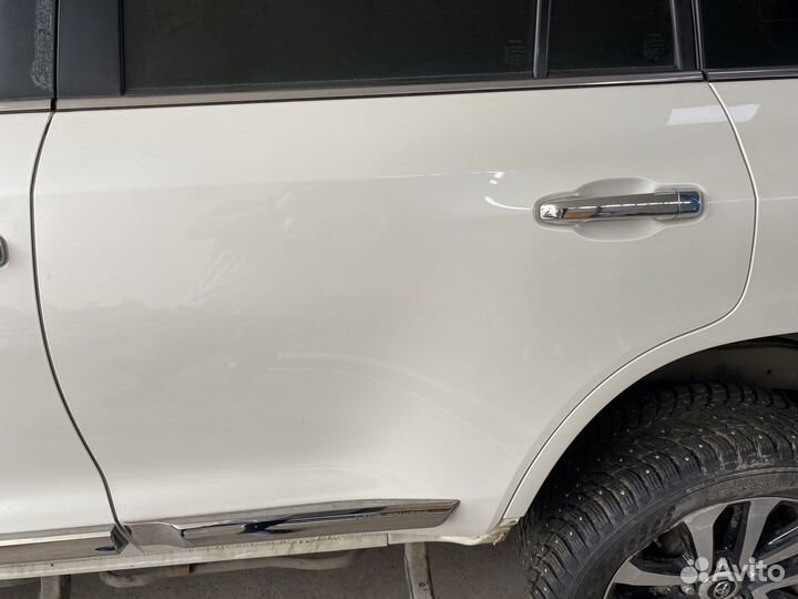 Дверь задняя левая Toyota L.C 200 2015+