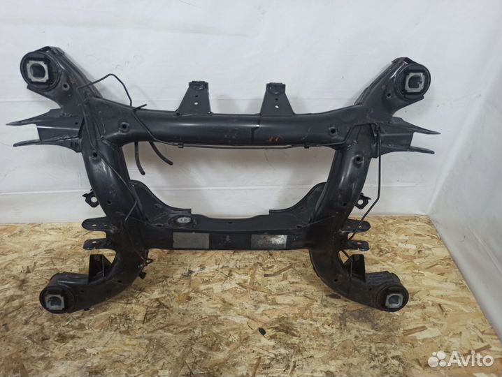 Подрамник задний BMW X6 E71 X5 E70