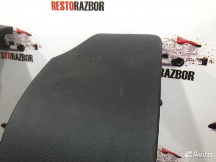 Накладка на торпедо Audi A6 C6 2.0 2008