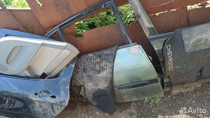 Рено Меган 2 дверь задняя правая седан