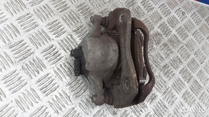 Суппорт передний правый Kia Ceed 2007