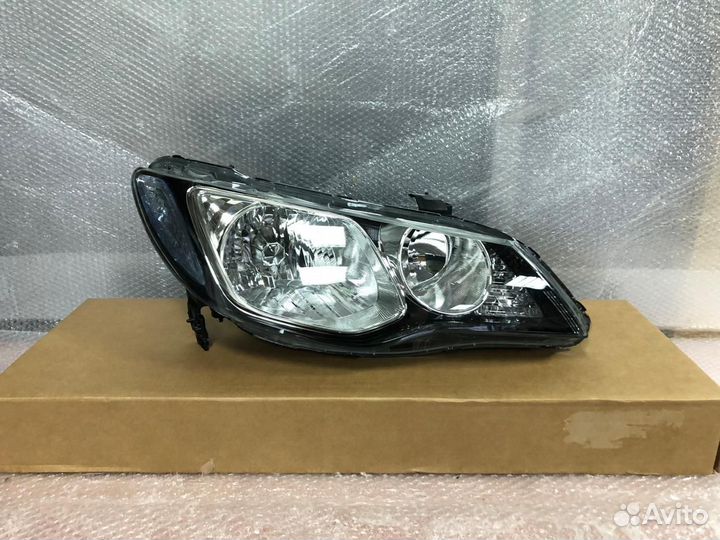 Фара правая Honda Civic 4D