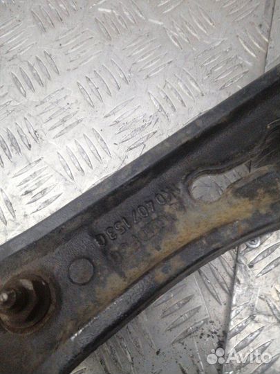 Рычаг подвески передний правый Volkswagen Golf V