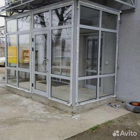 Безрамное остекление, окна пластиковые алюминиевые