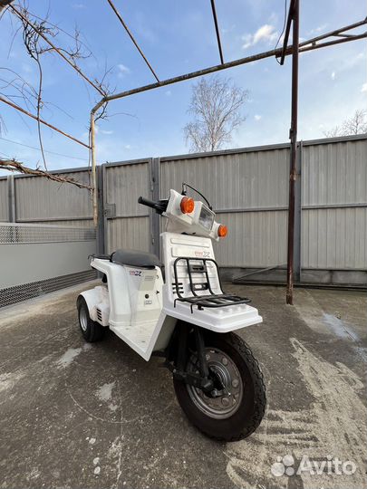 Продаю скутер Honda Gyro X