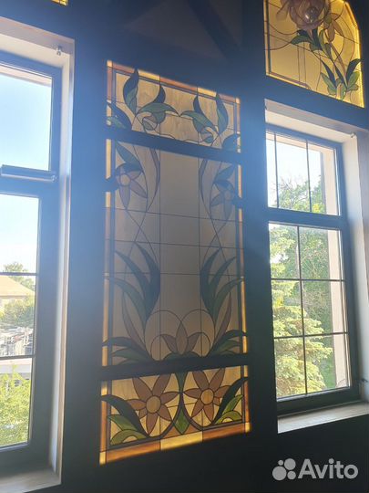 Элементы декора (витражи, рамки)