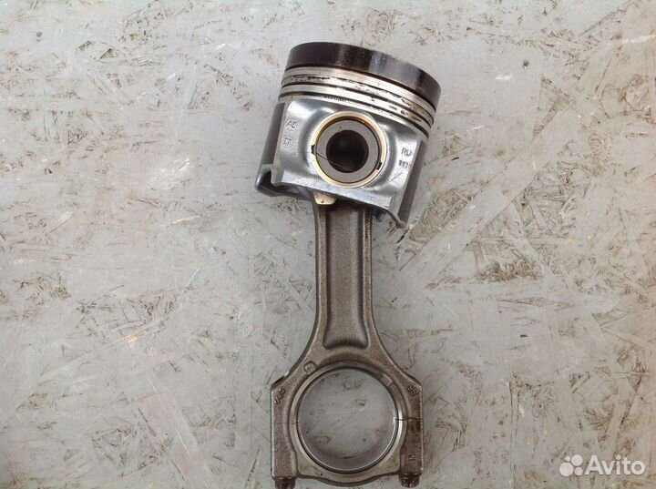 Поршень с шатуном BMW 7-series G11/G12