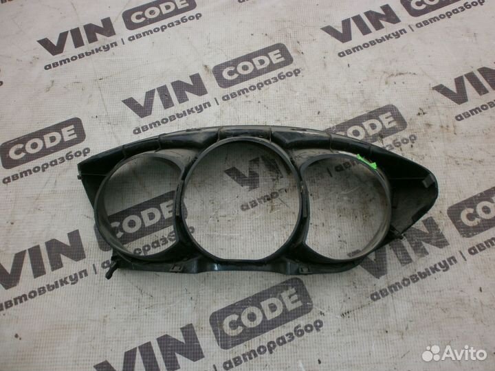 Накладка щетка приборов Лада Веста