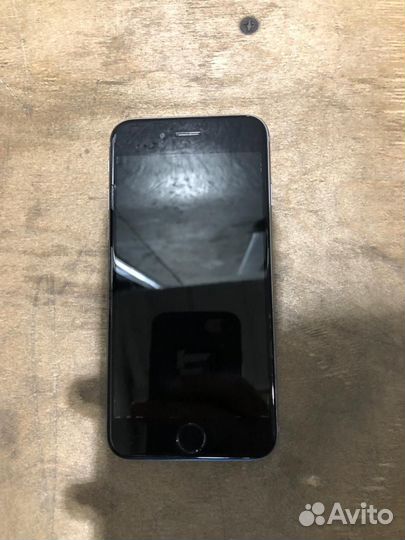 iPhone 6S, 64 ГБ