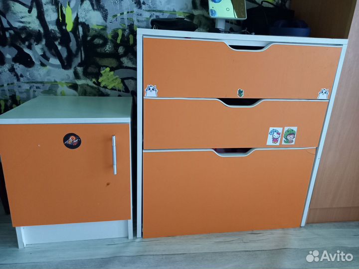 Кожаный диван бу