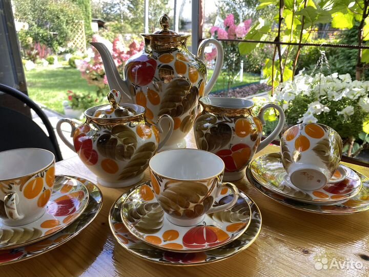 Сервиз фарфоровый Лфз Щедрая осень СССР