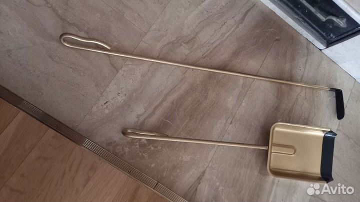 Совок и кочерга