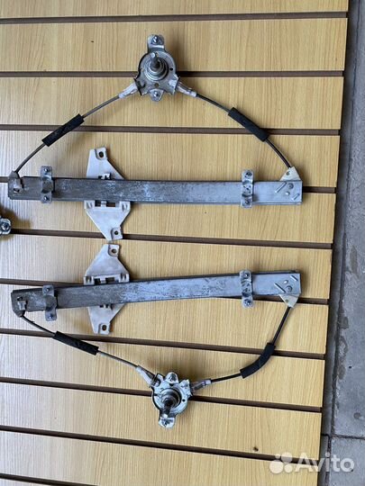 Стеклоподьемник мех. Hyundai Accent Il