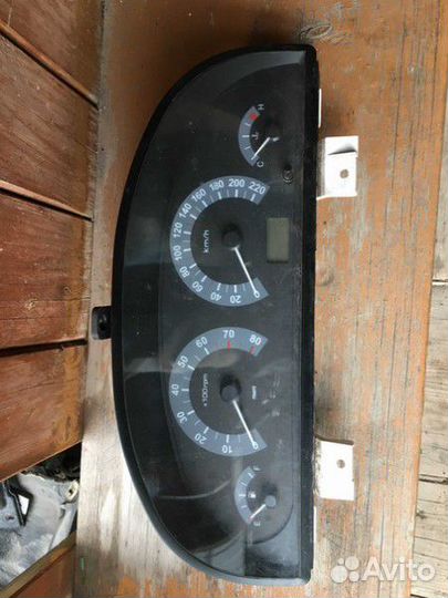 Панель приборов саманд