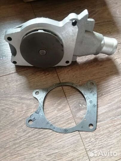 Продам водяной насос (помпа) чери бонус