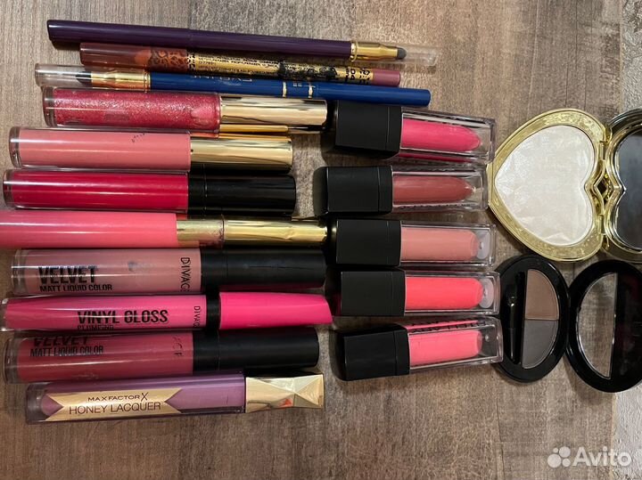 Набор косметики пакетом