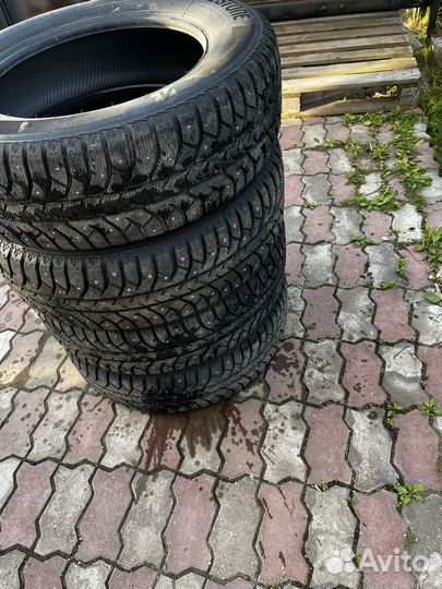 Bridgestone Ice Cruiser 7000S 225/65 R17