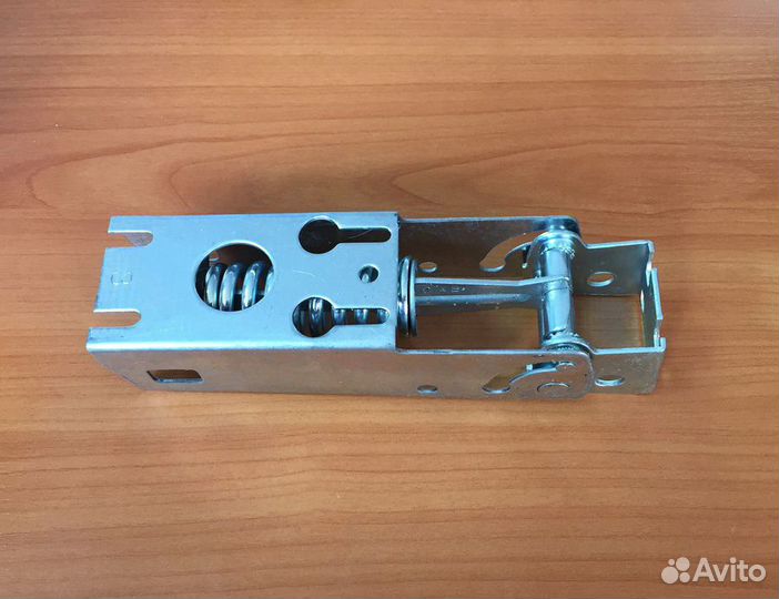 Петля для морозильного ларя