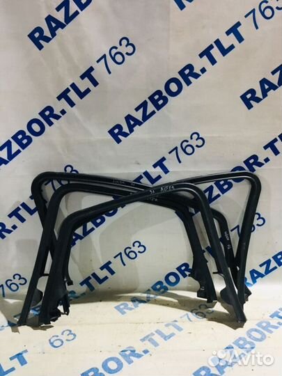 Рамка стекла opel astra J 1.6 ат седан