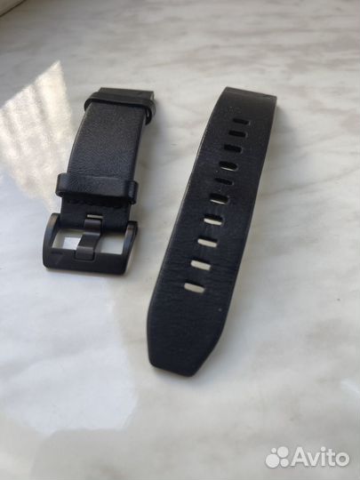 Ремешок garmin quickfit 22 мм (кожаный) черный