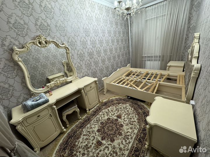 Спальный гарнитур бу