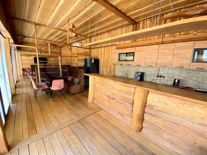 Гостиница, 700 м²