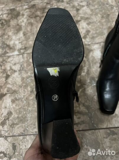 Женские ботинки