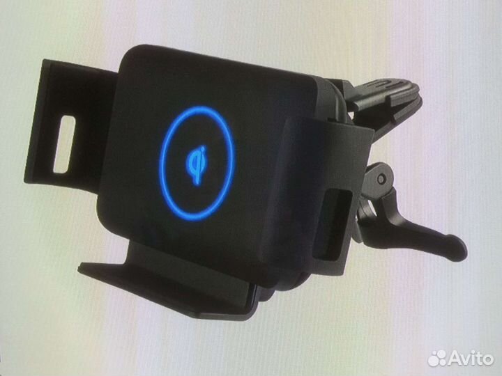 Автомобильное беспроводное зарядное устройство