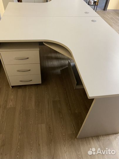 Офисная мебель