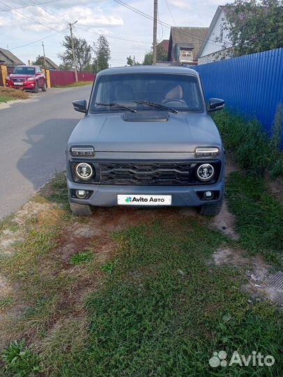 LADA 4x4 (Нива) 1.7 МТ, 2009, 200 000 км