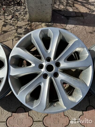 Продам диски r20 на Range Rover оригинал