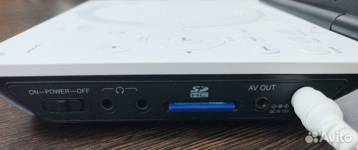 Портативный проигрыватель DVD дисков Toshiba