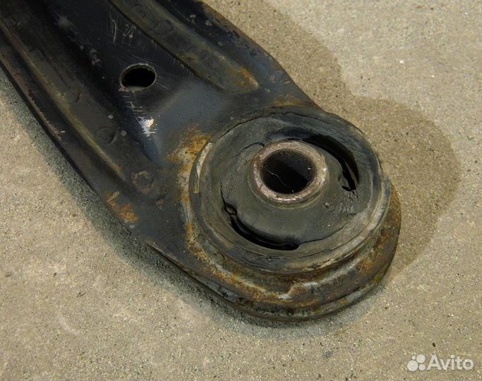 Рычаг передний правый VW Polo 3 / Golf 2