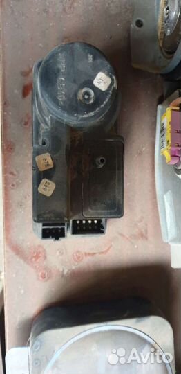 Компрессор центрального замка mercedes-benz c180 w