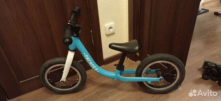 Супер лёгкий беговел лисапед